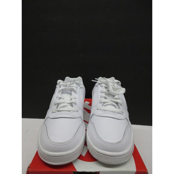 Nike Shoes - Like new authentic Nike Women's Ebernon Low Sneaker -White (Size 7.5 Regular US)